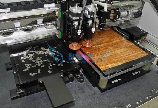 PCB自动修正智能定位贴片机
